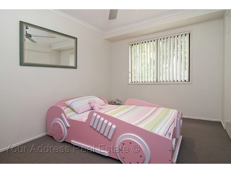 1 Kingfield Court, Regents Park QLD 4118