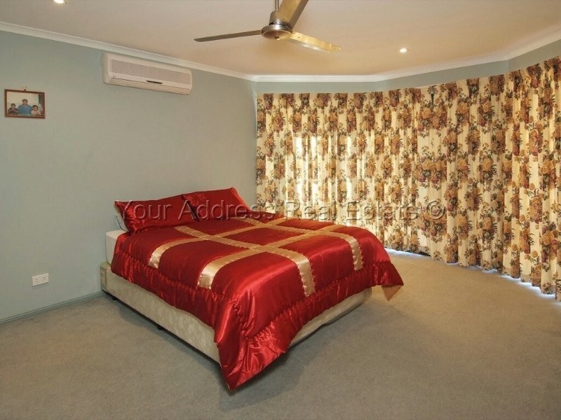 51 Bellenden Close, Munruben QLD 4125