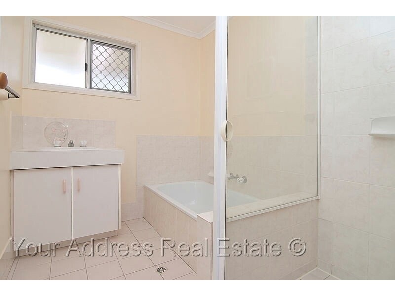 74 Trulson Drive, Crestmead QLD 4132