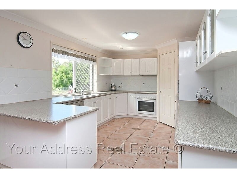 672-676 Middle Road, Greenbank QLD 4124