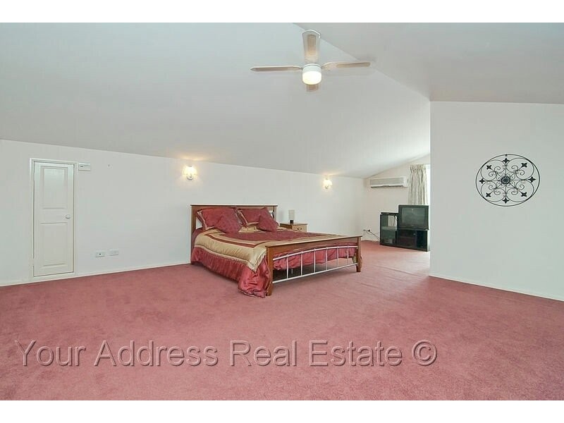 672-676 Middle Road, Greenbank QLD 4124