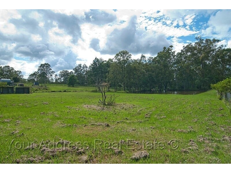 672-676 Middle Road, Greenbank QLD 4124