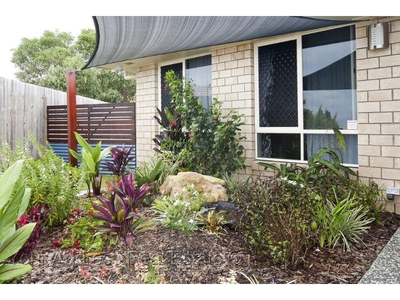 40 Charlton Place, Regents Park QLD 4118