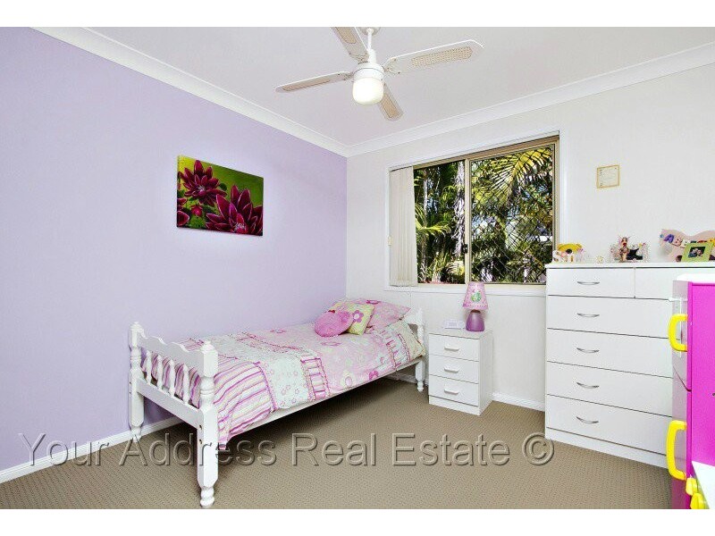 6 Butia Close, Regents Park QLD 4118