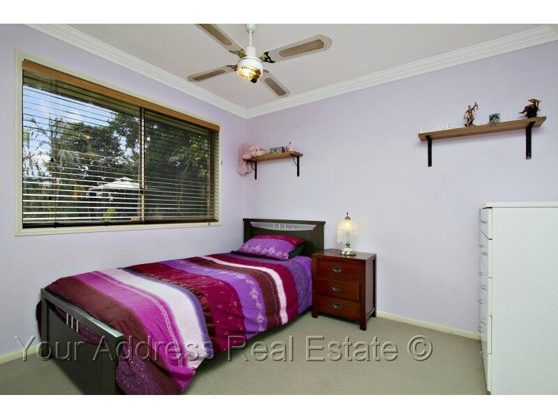 4 Bansii Place, Regents Park QLD 4118