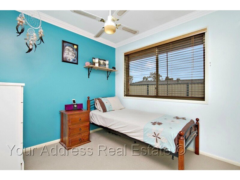 4 Bansii Place, Regents Park QLD 4118