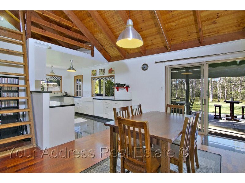 100 Merluna Road, Park Ridge South QLD 4125