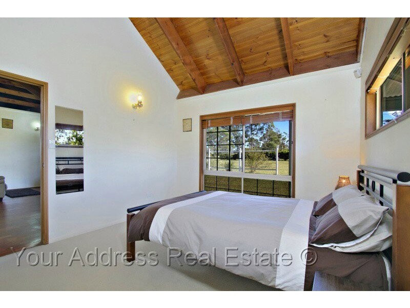 100 Merluna Road, Park Ridge South QLD 4125