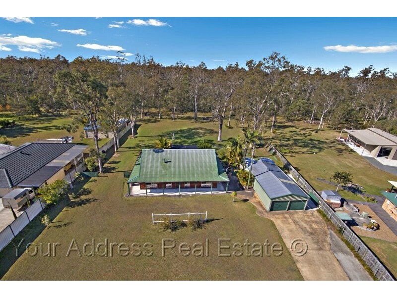 100 Merluna Road, Park Ridge South QLD 4125