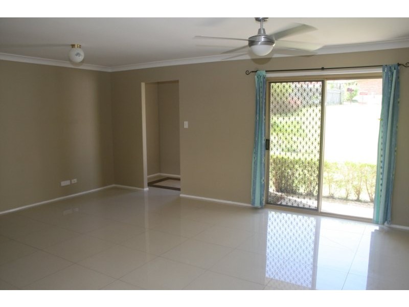34 Redgum Drive, Regents Park QLD 4118