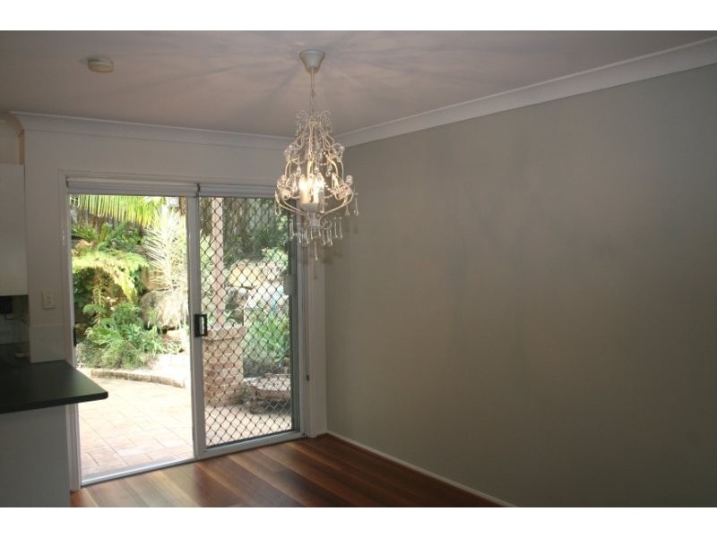 10/18 Swan Lake Crescent, Calamvale QLD 4116