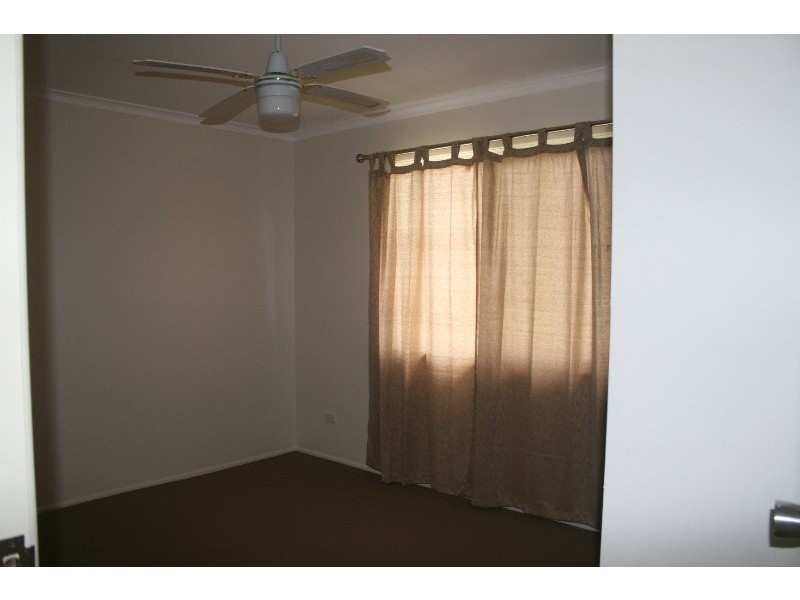 24 Strathallen Drive, Boronia Heights QLD 4124