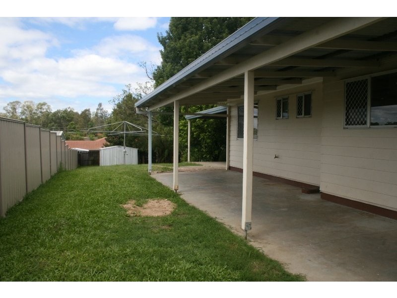 24 Strathallen Drive, Boronia Heights QLD 4124