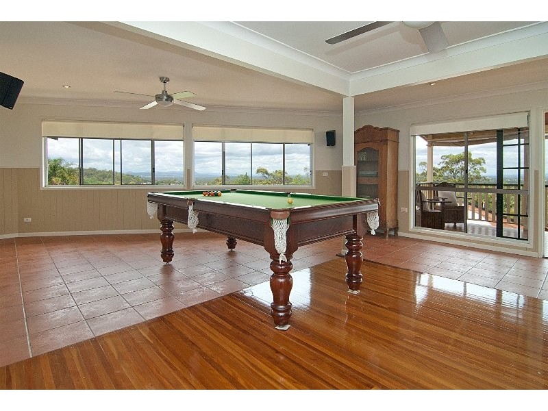 16 Cynthia Crescent, Springwood QLD 4127