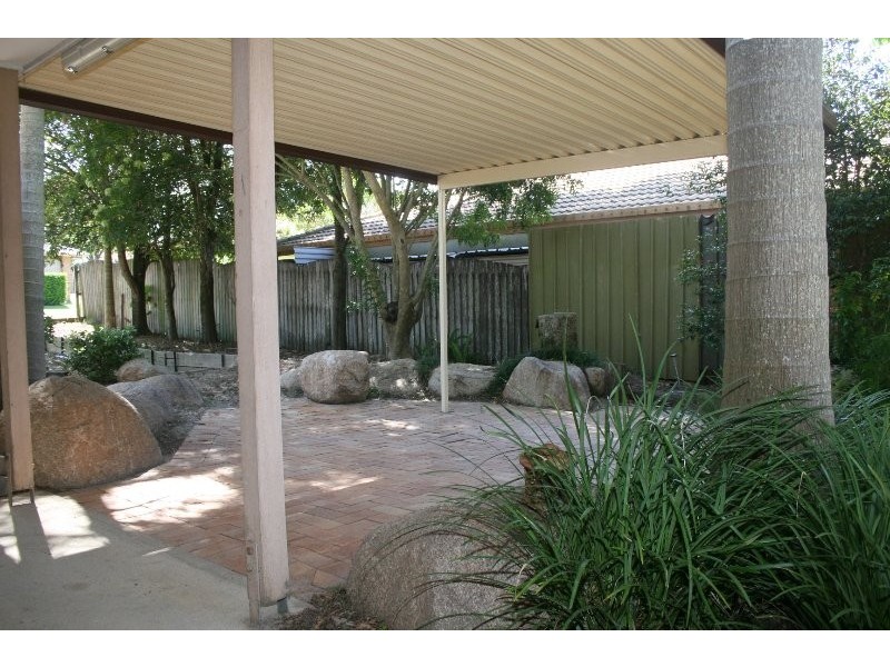 13 Penfold Street, Hillcrest QLD 4118