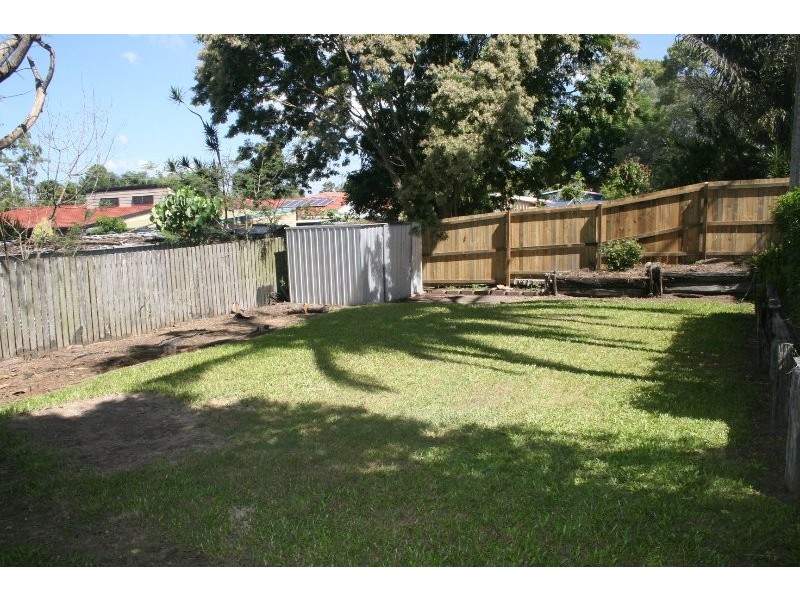 13 Penfold Street, Hillcrest QLD 4118