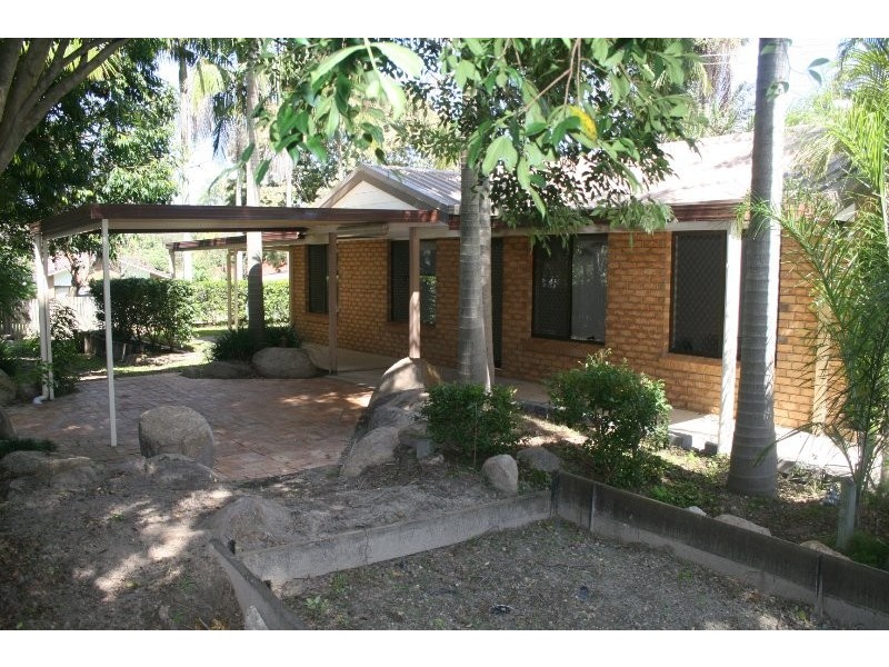 13 Penfold Street, Hillcrest QLD 4118