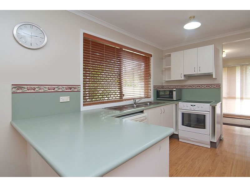 9 Redash Court, Regents Park QLD 4118