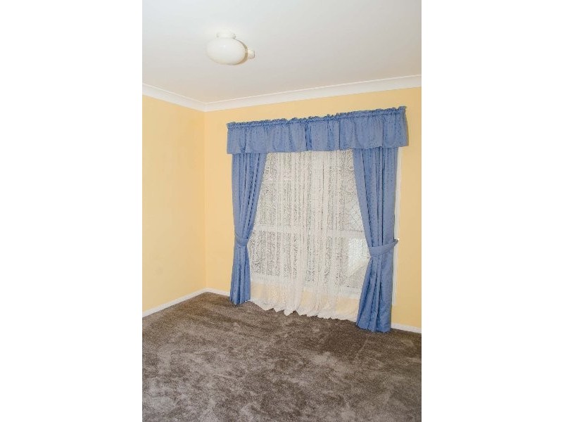 102 Lamberth Road, Regents Park QLD 4118