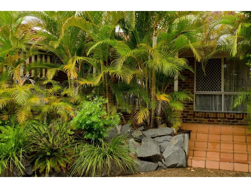 102 Lamberth Road, Regents Park QLD 4118