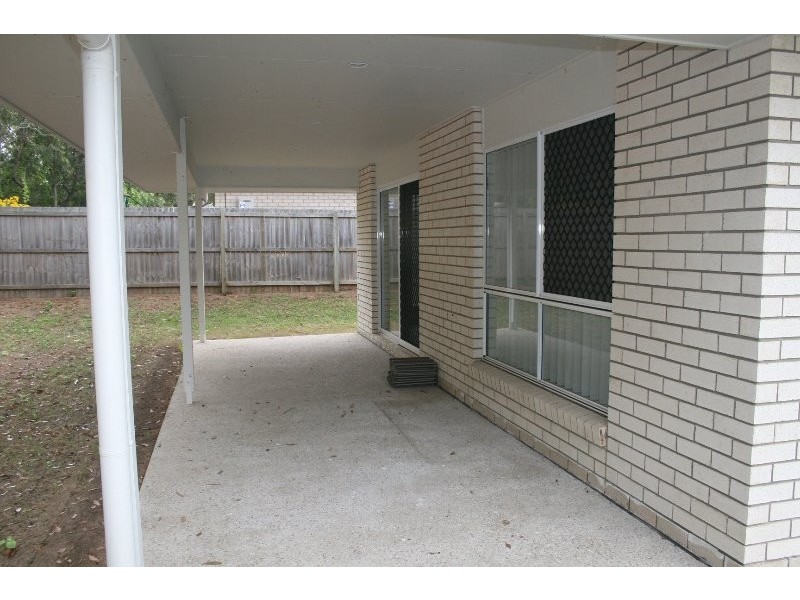 11 Lorikeet Way, Crestmead QLD 4132