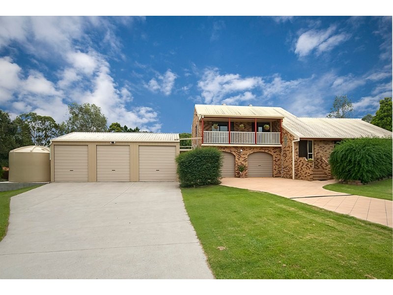 1 Ghostgum Court, Park Ridge QLD 4125