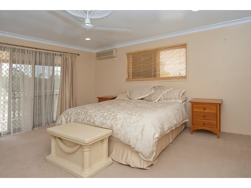 1 Ghostgum Court, Park Ridge QLD 4125