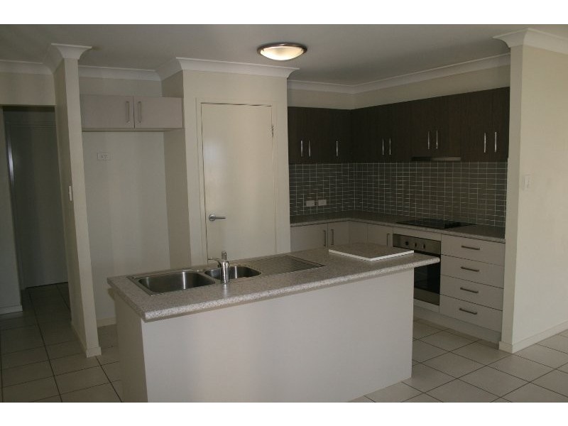 17 Tenielle Street, Boronia Heights QLD 4124