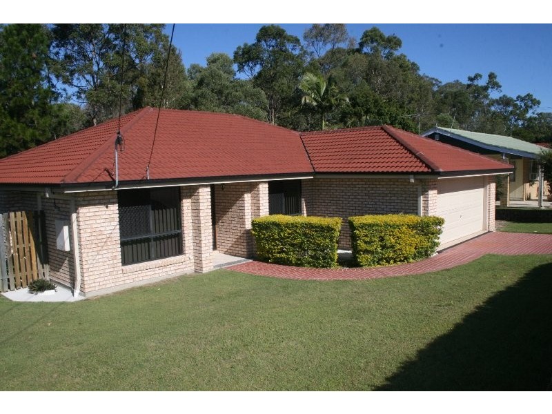 19 Conifer Street, Hillcrest QLD 4118