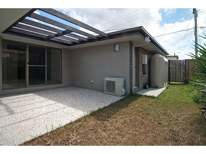 15 Sanur Street / 55 Fourth Avenue, Marsden QLD 4132