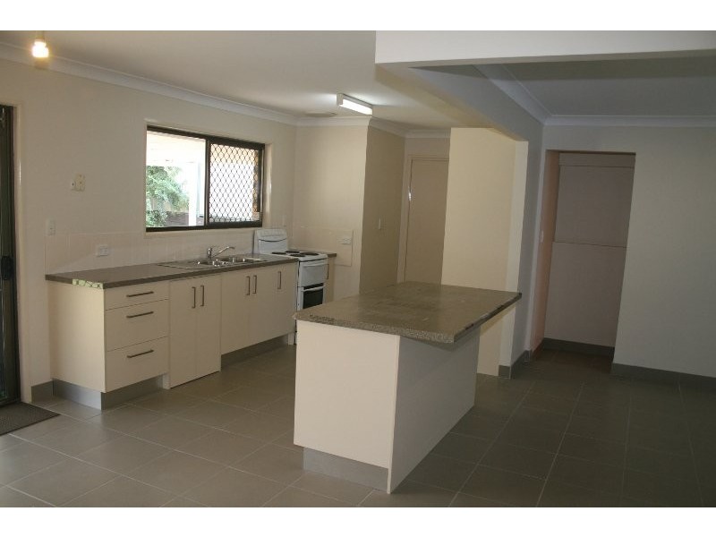 9 Woodland Crescent, Browns Plains QLD 4118