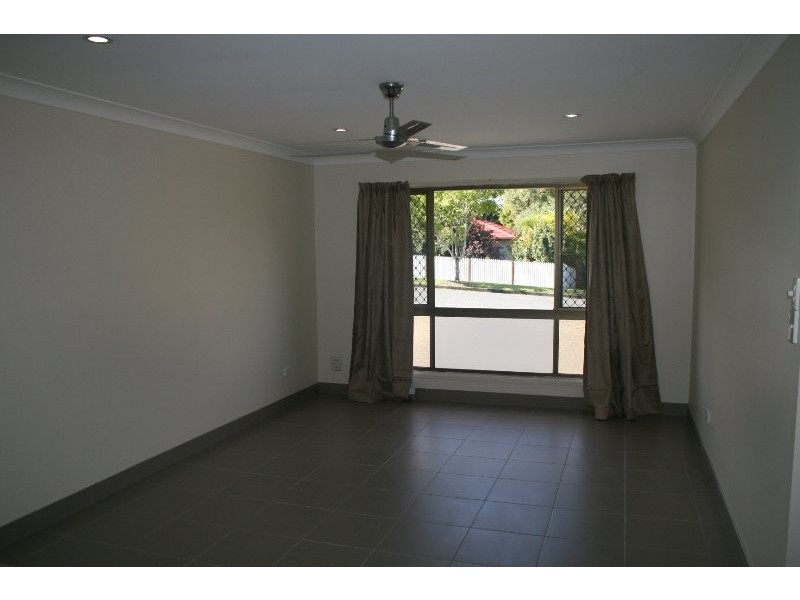 9 Woodland Crescent, Browns Plains QLD 4118