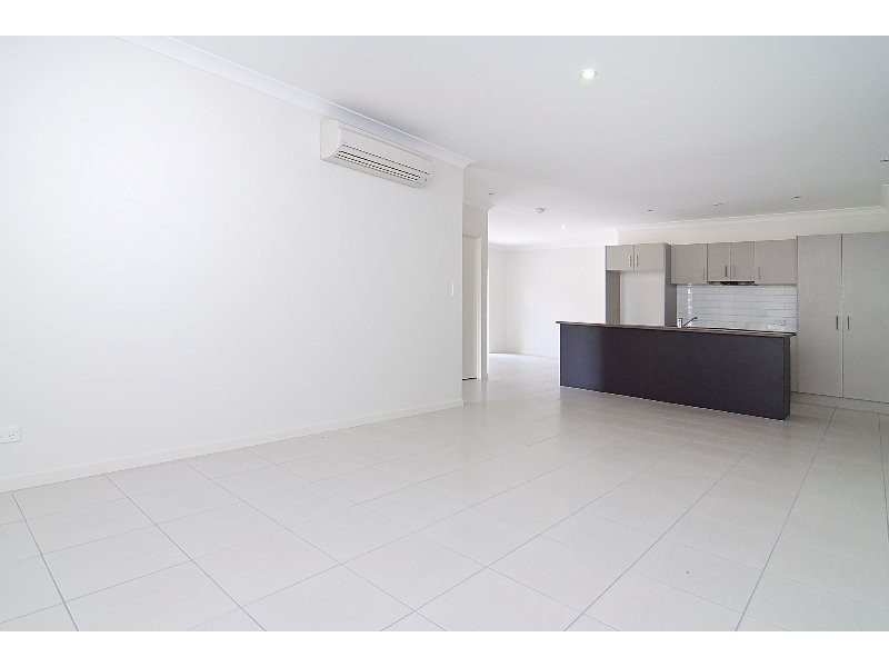 55 Fourth Avenue, Marsden QLD 4132