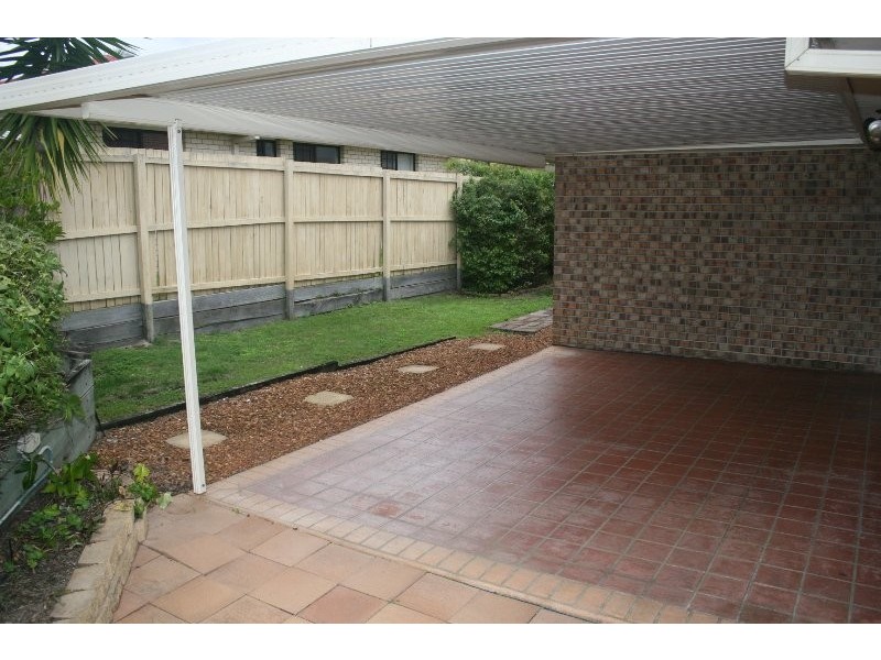 11 Standford Place, Regents Park QLD 4118