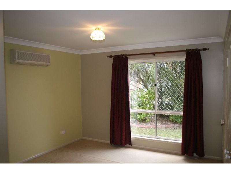 11 Standford Place, Regents Park QLD 4118