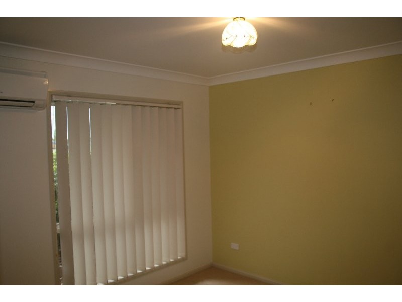 11 Standford Place, Regents Park QLD 4118