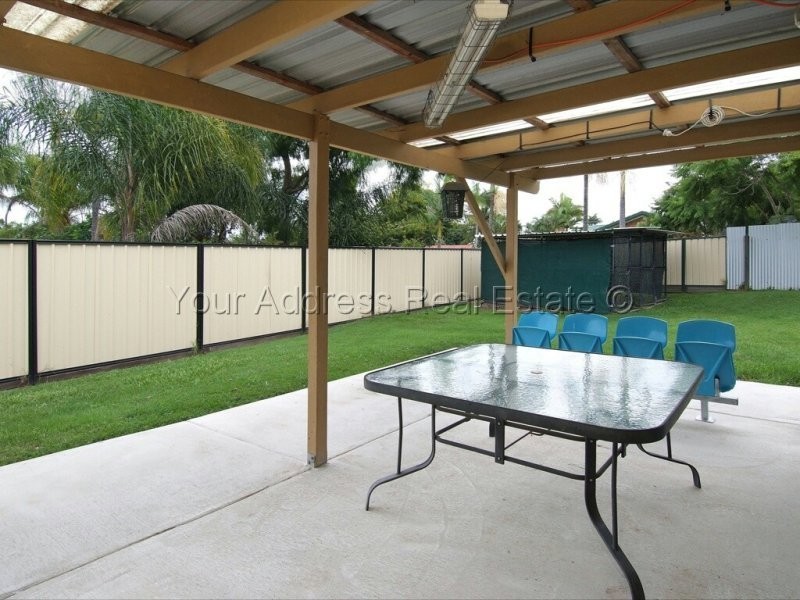 10 Centaurus Crescent, Regents Park QLD 4118