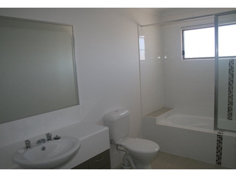 31/99 Peverell Streeet, Hillcrest QLD 4118