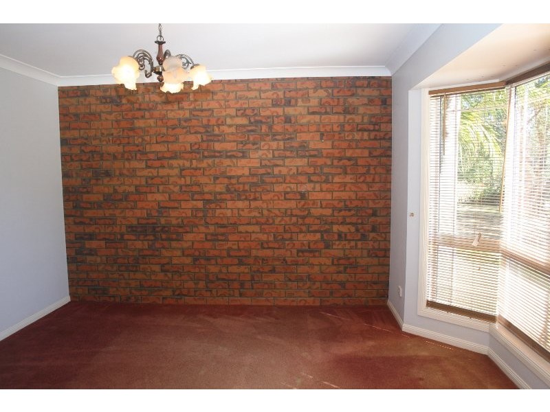 2 Springfields Road, Chambers Flat QLD 4133
