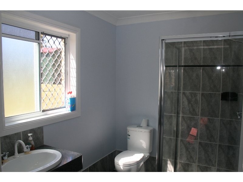 2 Springfields Road, Chambers Flat QLD 4133