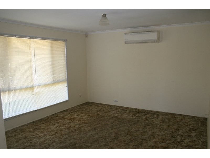 55 Mackellar Drive, Boronia Heights QLD 4124