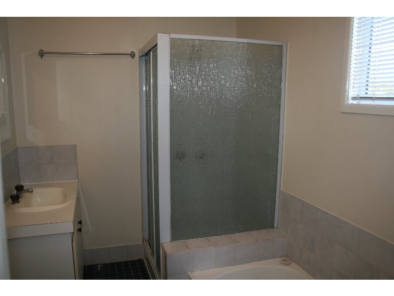 24 Cosway Street, Hillcrest QLD 4118