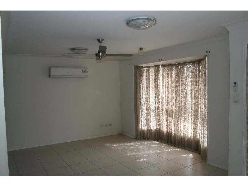 58 Bushland Drive, Regents Park QLD 4118