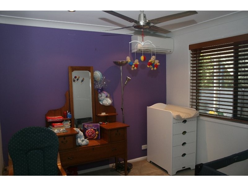 1 Gleditsia Close, Regents Park QLD 4118