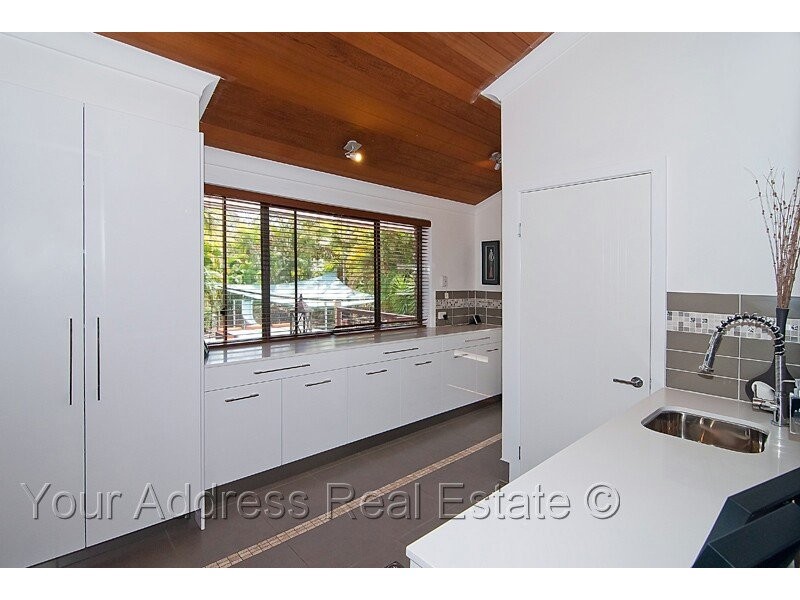 42 Sewell Road, Tanah Merah QLD 4128