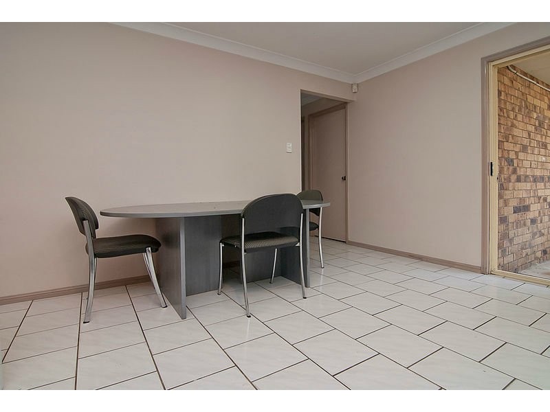 5 Fig Tree Court, Kingston QLD 4114