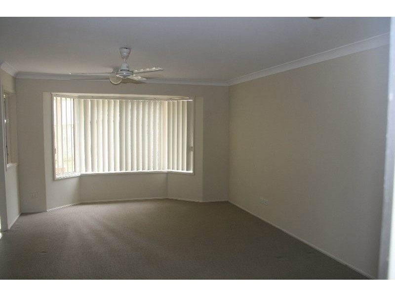 40 Rookwood Avenue, Coopers Plains QLD 4108