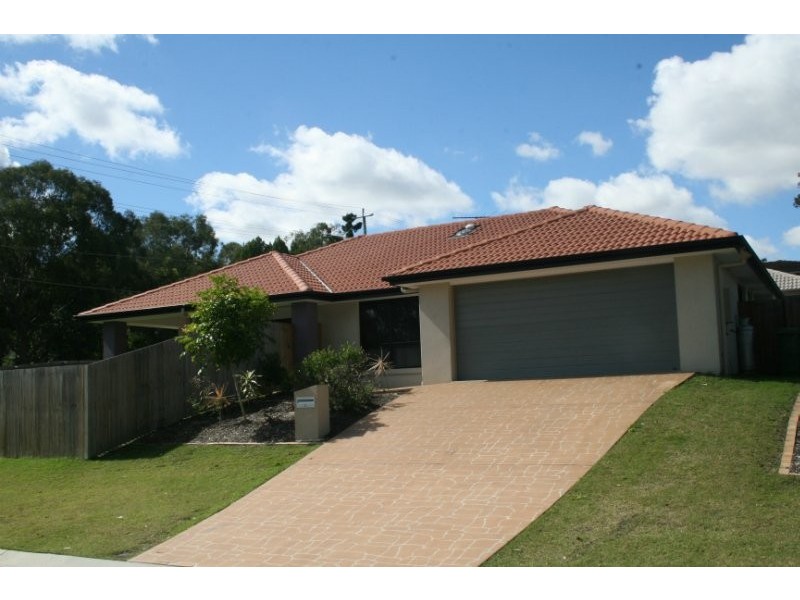 2 Chaka Street, Hillcrest QLD 4118