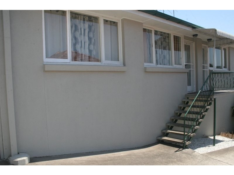 2,9 Miriam Street, Holland Park West QLD 4121