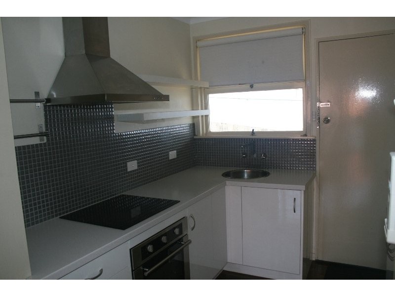 2,9 Miriam Street, Holland Park West QLD 4121